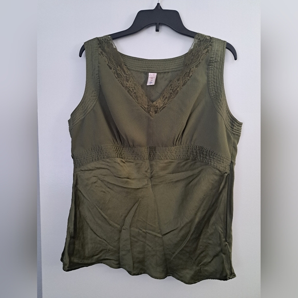 Old Navy Tops - Sage Green Babydoll Cami Tank